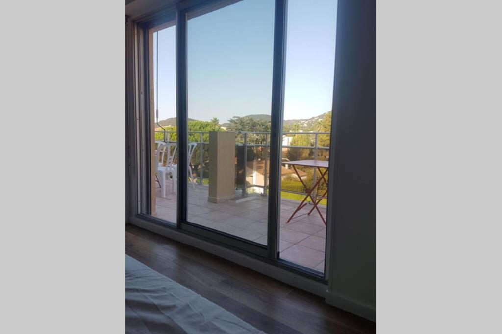 Appartement Deux Pieces , Climatise, Terrase, Cavalaire Buitenkant foto